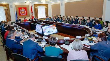 На расширенном заседании комитета - о проекте бюджета
